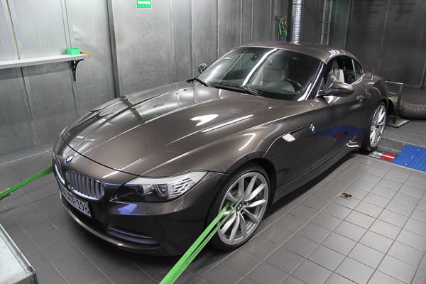 schmickler-z4-e89-pruefstand.jpg